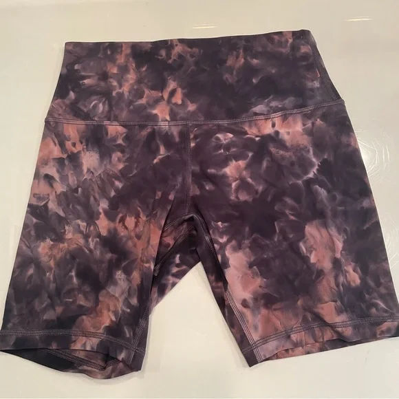 lululemon athletica Tie-Dye Athletic Shorts - Purple and Brown - Picture 2 of 5